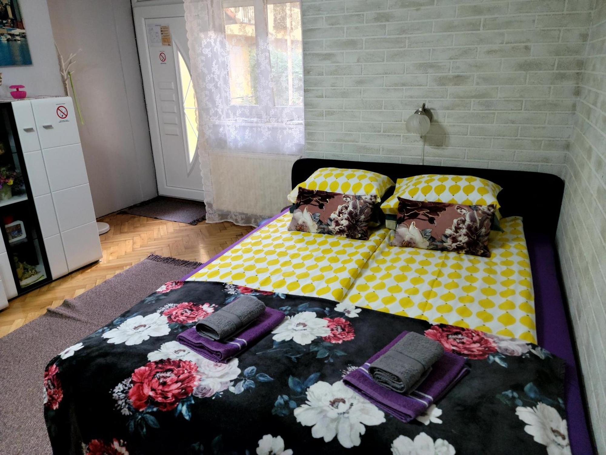Apartman "Garden" Novi Sad Exterior photo